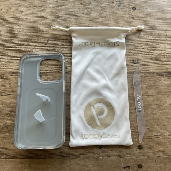 Champagne glitter Loopy case for iPhone 15 pro - Picture 3 of 4